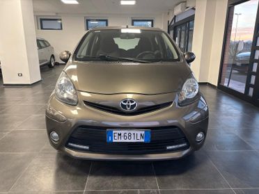 TOYOTA AYGO ANNO 2012 BZ 1.0 ADATTA NEOPATENTATI KM 90 MILA