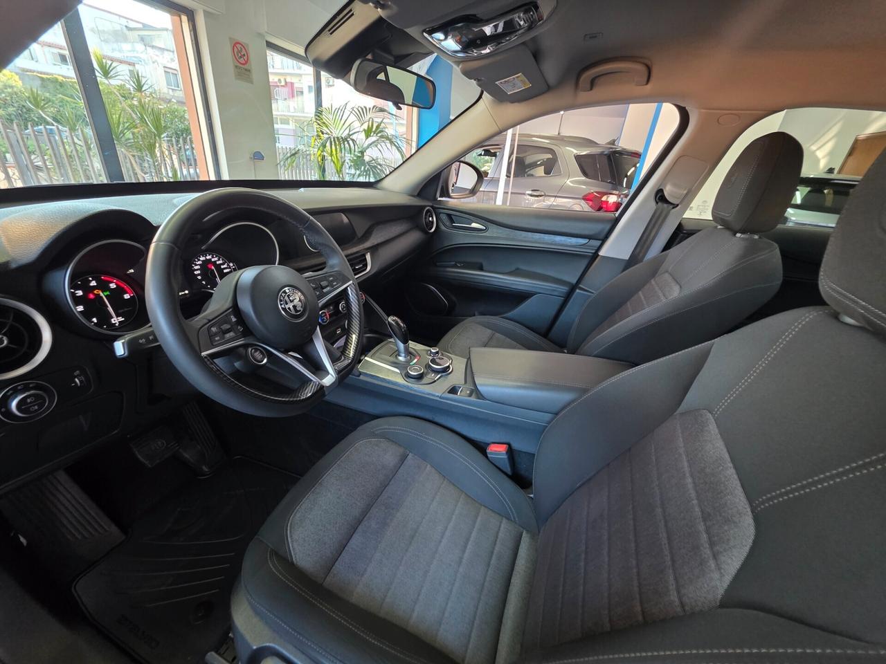 Alfa Romeo Stelvio 2.2 160cv AT8 2018 FINANZIABILE
