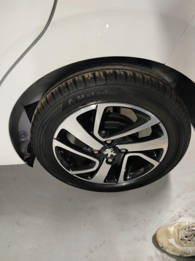 PEUGEOT 108 VTi 72cv 5 porte Allure TOP