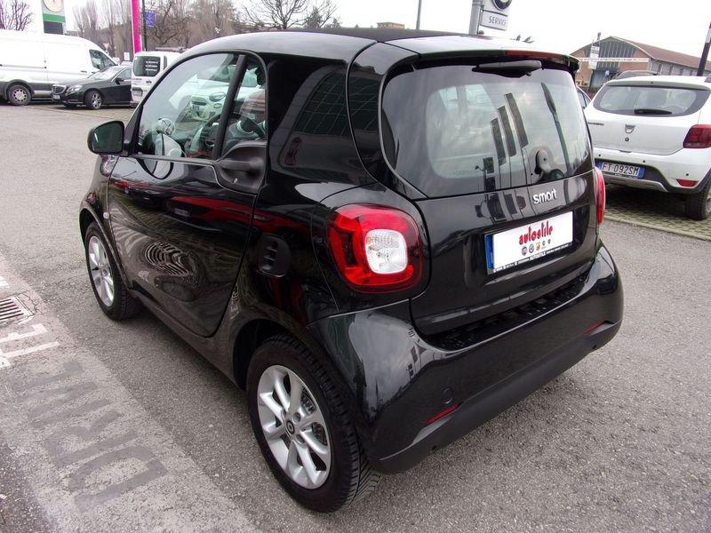 smart fortwo 70 1.0 Youngster
