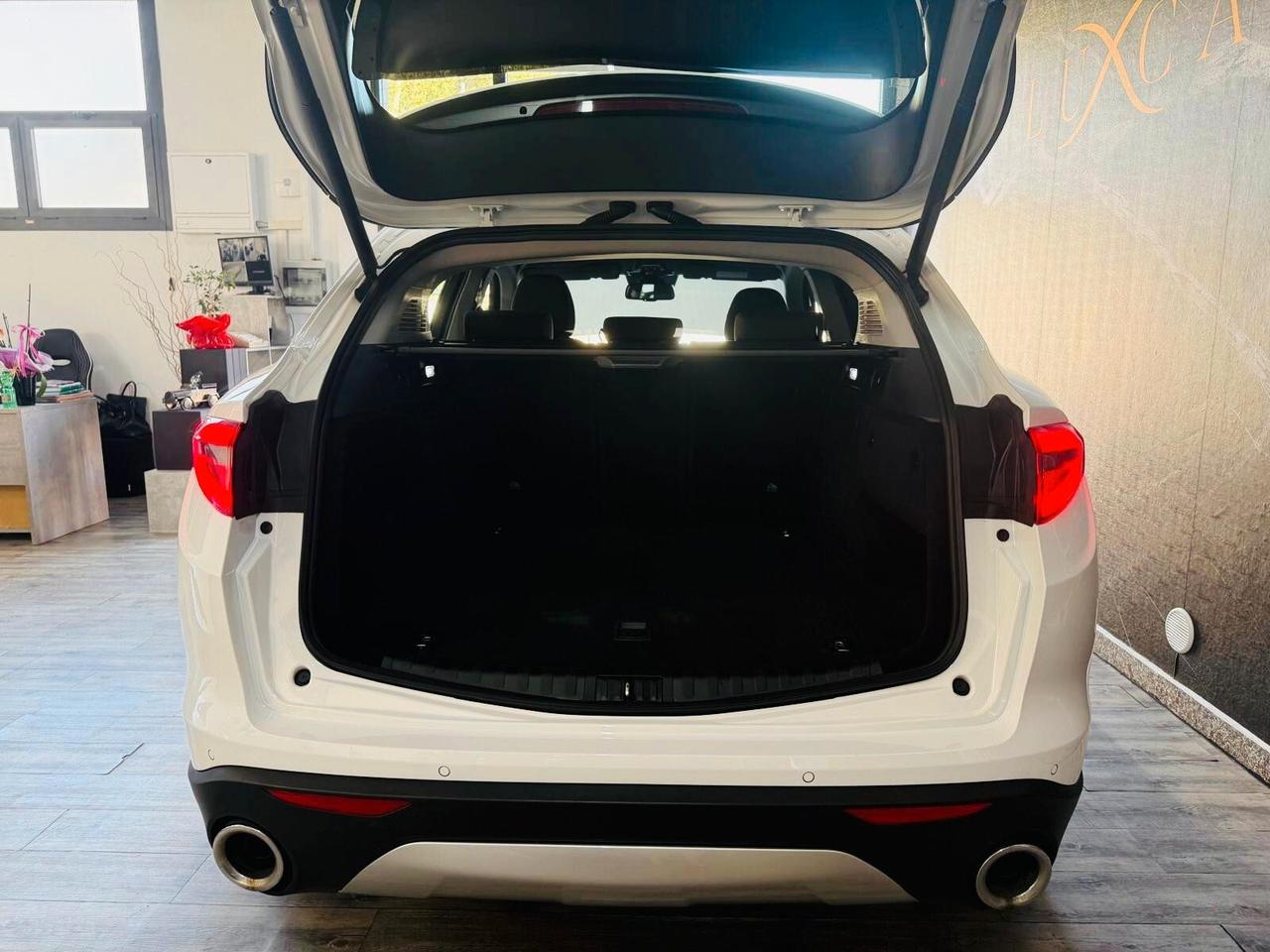 Alfa Romeo Stelvio 2.2 Turbodiesel 190 CV AT8 EXECUTIVE AZIENDALE