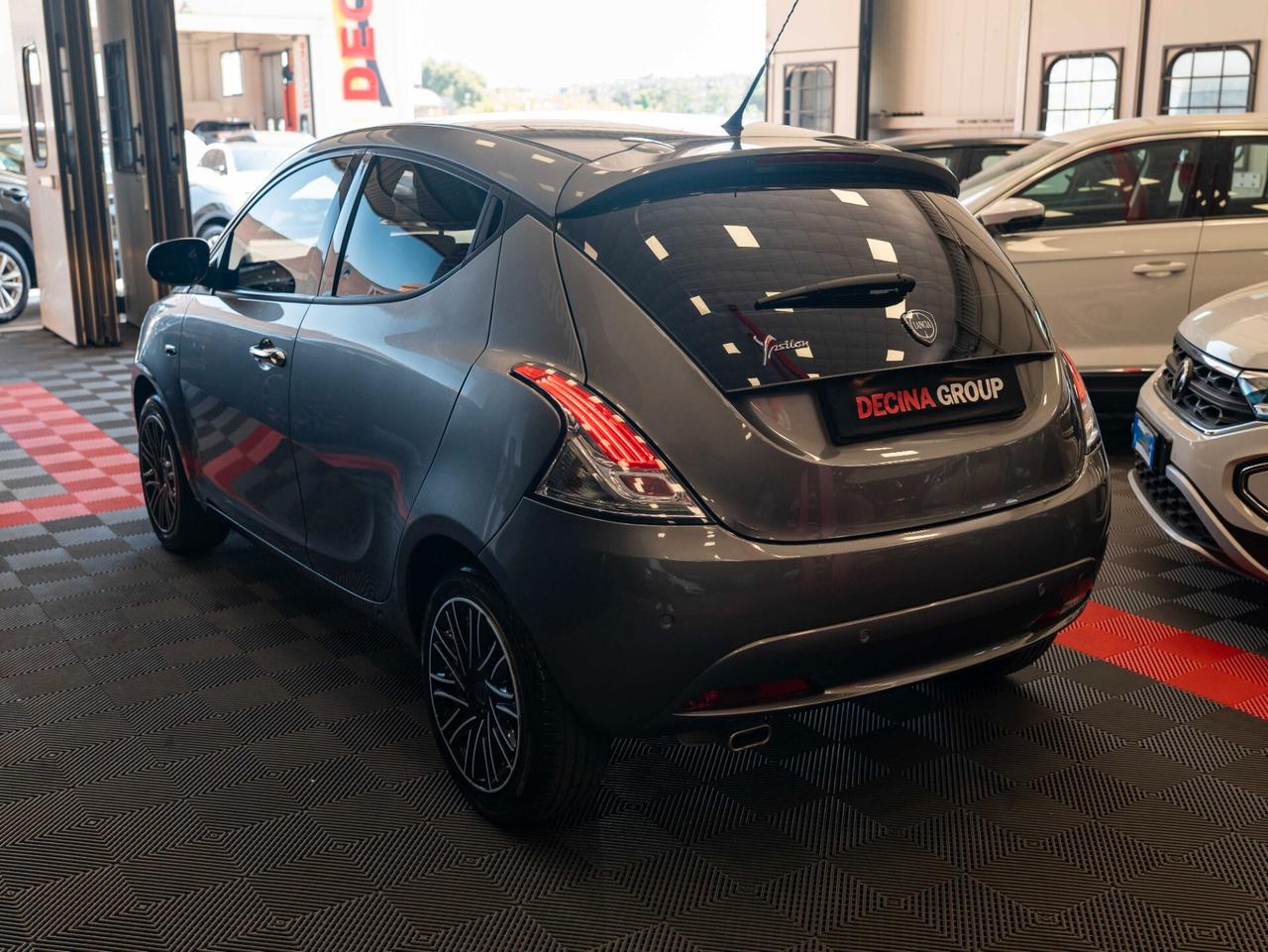 Lancia Ypsilon 1.2 69 cv GPL Gold
