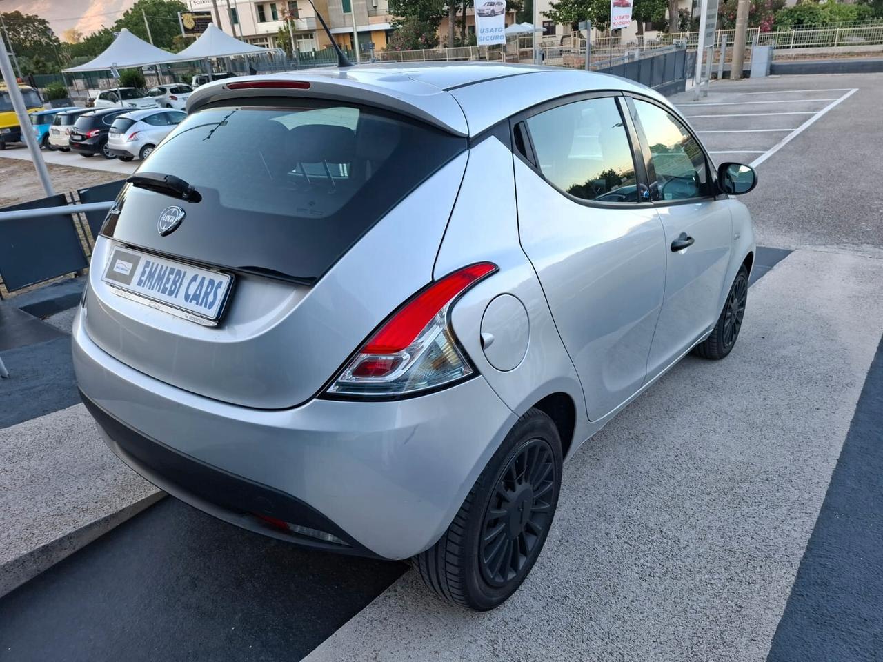 LANCIA YPSILON 1.2 BENZINA 69 CV ELEFANTINO BLU