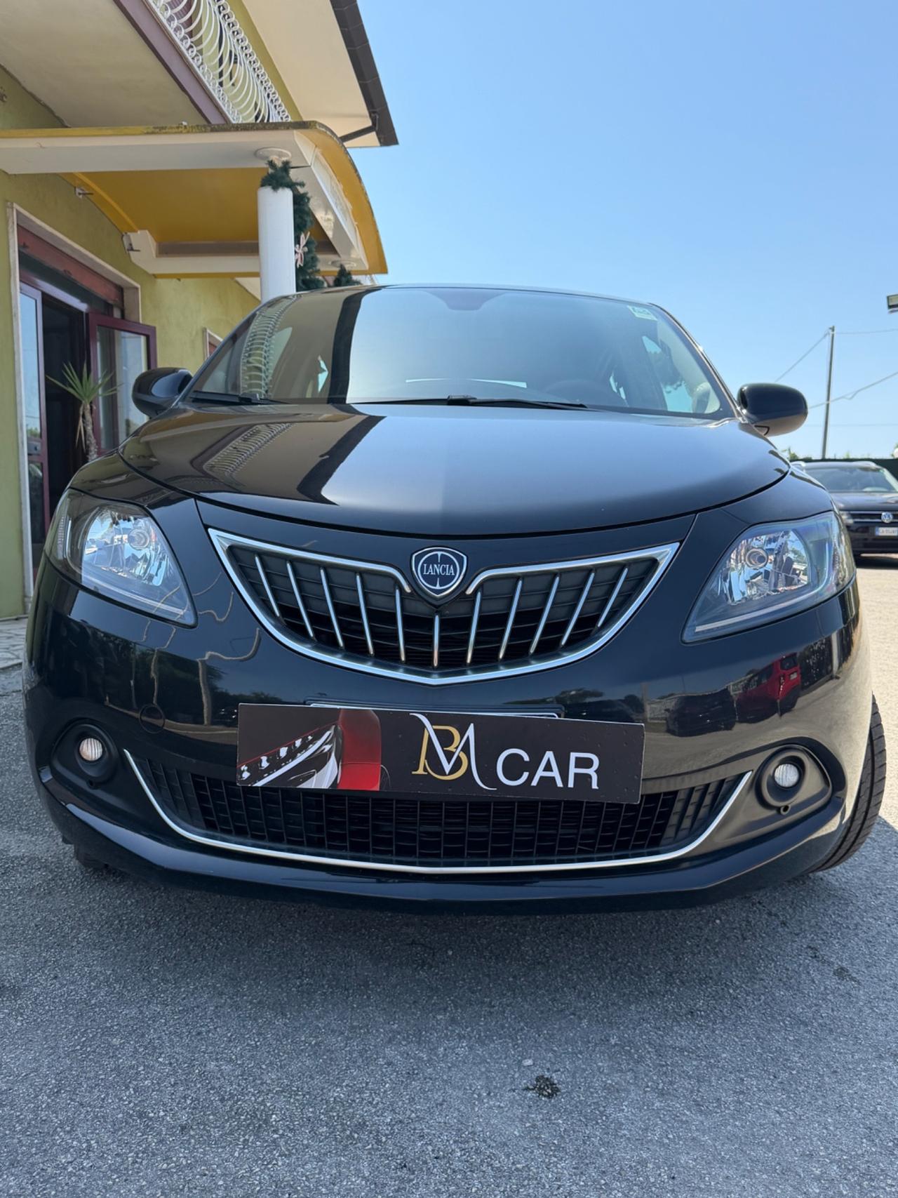 Lancia Ypsilon 1.0 FireFly 5 porte S&S Hybrid Alberta Ferretti