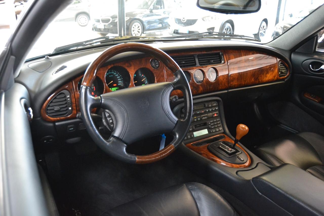 Jaguar XK8 4.0 Coupé ISCRITTA ASI / Condizioni Eccellenti