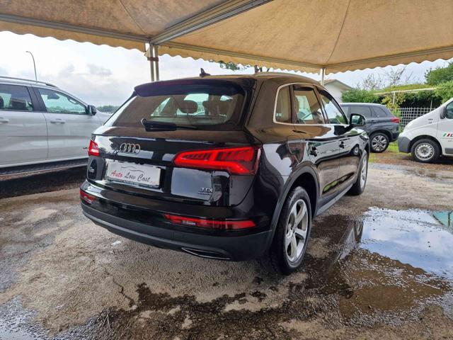 AUDI Q5 2.0 TDI quattro S tronic Business