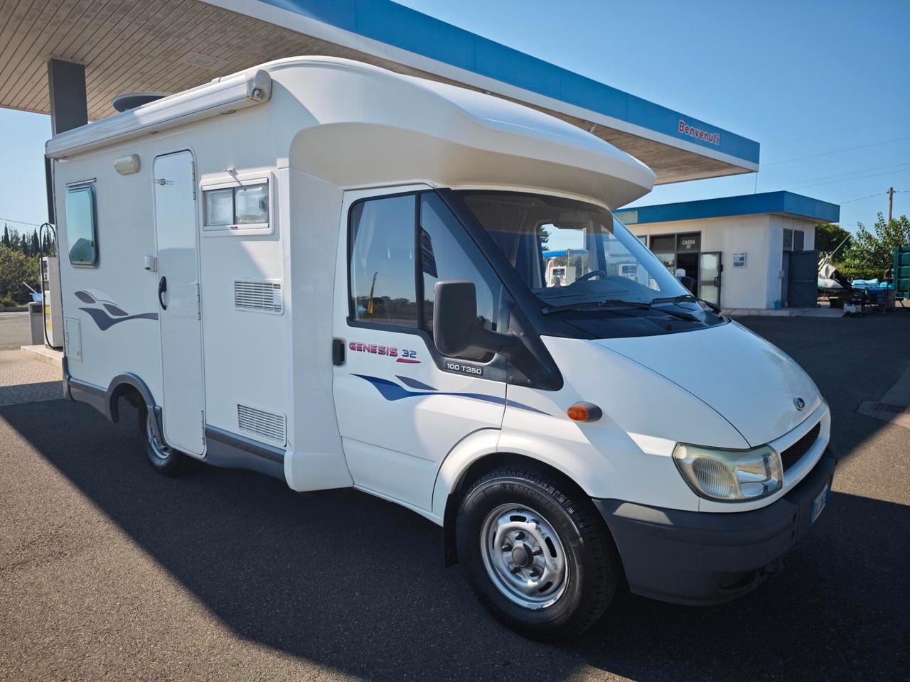 CAMPER SEMINTEGRALE CHALLENGER GENIUS 32 SU FORD 2.0 TD PERMUTE