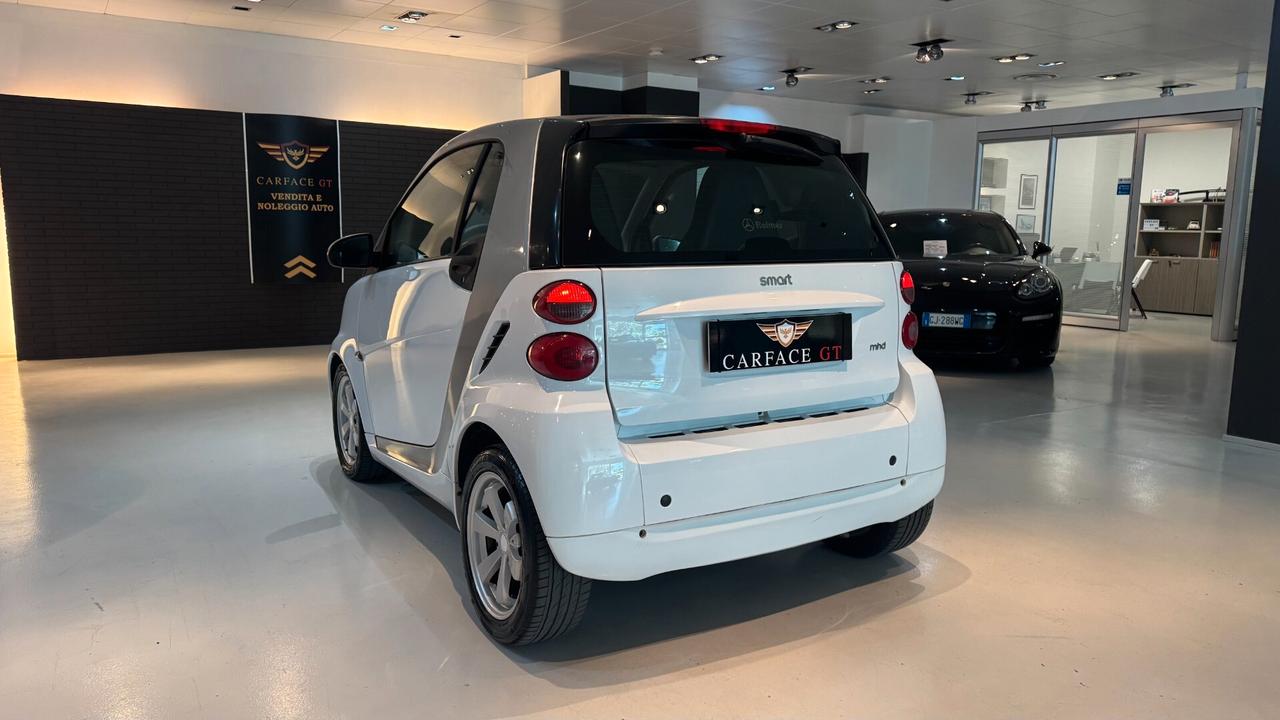 SMART FORTWO 1.0 BENZINA 71CV - 2011