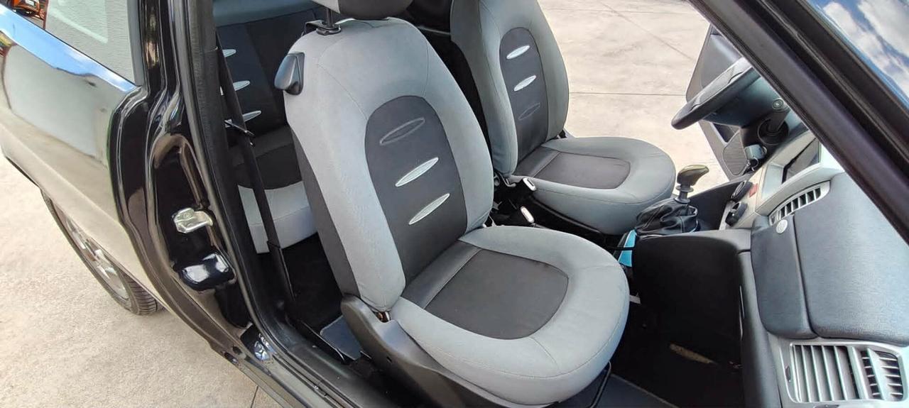 Lancia Ypsilon 1.2 GPL