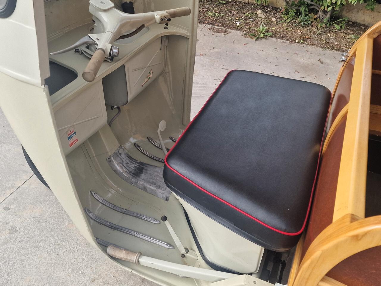 Piaggio Ape Raro Calessino AC1