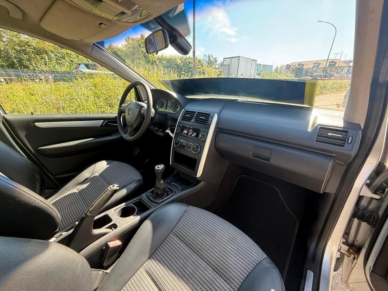 Mercedes-benz A 200 A 200 CDI Avantgarde