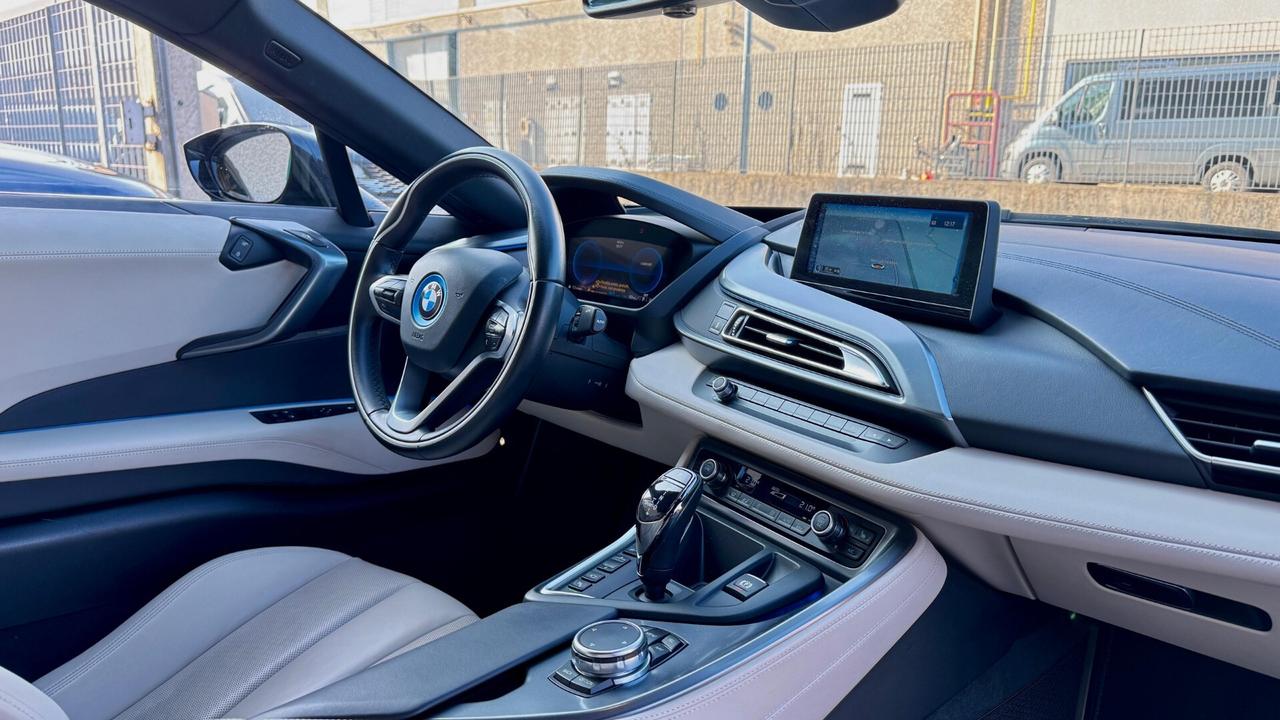 Bmw i8 hybrid full,pacchetto luci telecamera 360