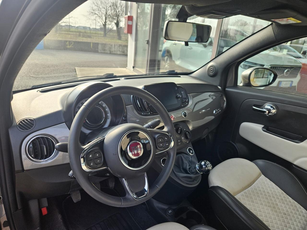 Fiat 500 1.0 Hybrid Dolcevita ** 11500 KM **
