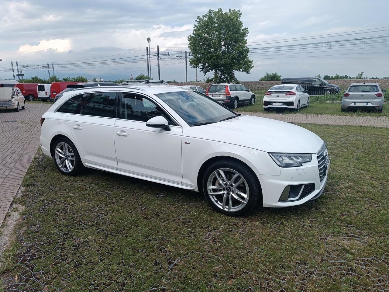 Audi A4 Avant 40 TDI quattro S tronic quattro edition