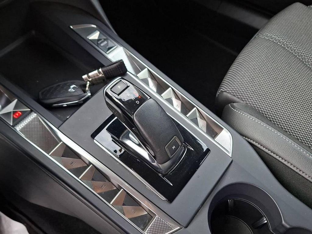 DS DS3 1.2 PureTech Bastille Business Auto
