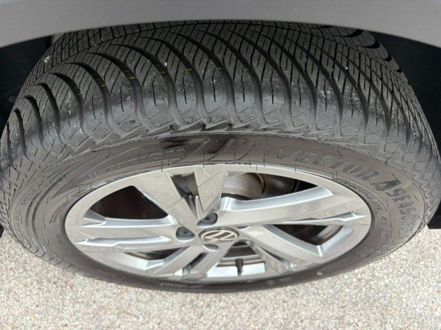 VOLKSWAGEN T-Roc 1.0 TSI R-Line