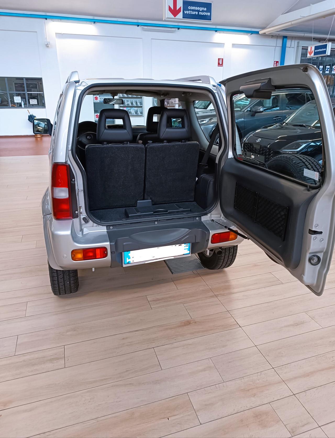 Suzuki Jimny 1.3i 16V cat 4WD JLX Più