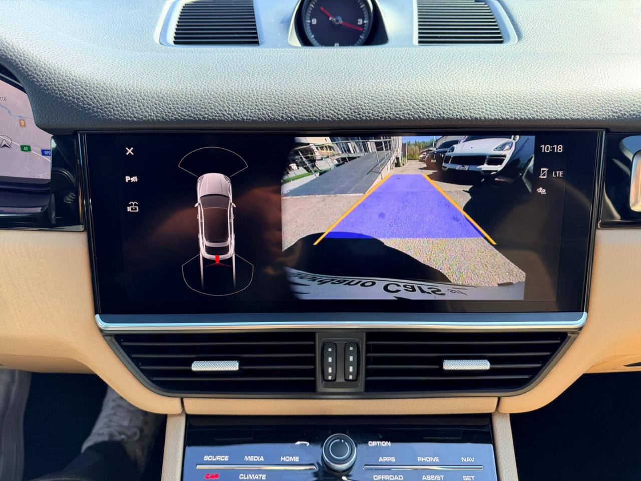 Porsche Cayenne Coupé 3.0 V6 E-Hybrid Platinum Edition