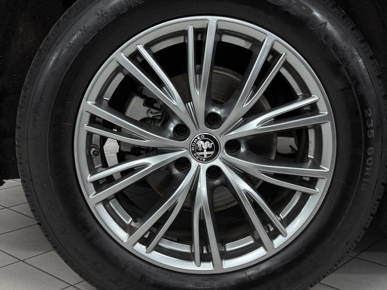 Alfa Romeo Stelvio 2.2 TD 160 CV AUTOCARRO N1 SUPER BUSINESS DISTRIBUZIONE ESEGUITA CERCHI 18" 5 POSTI IVA INCLUSA