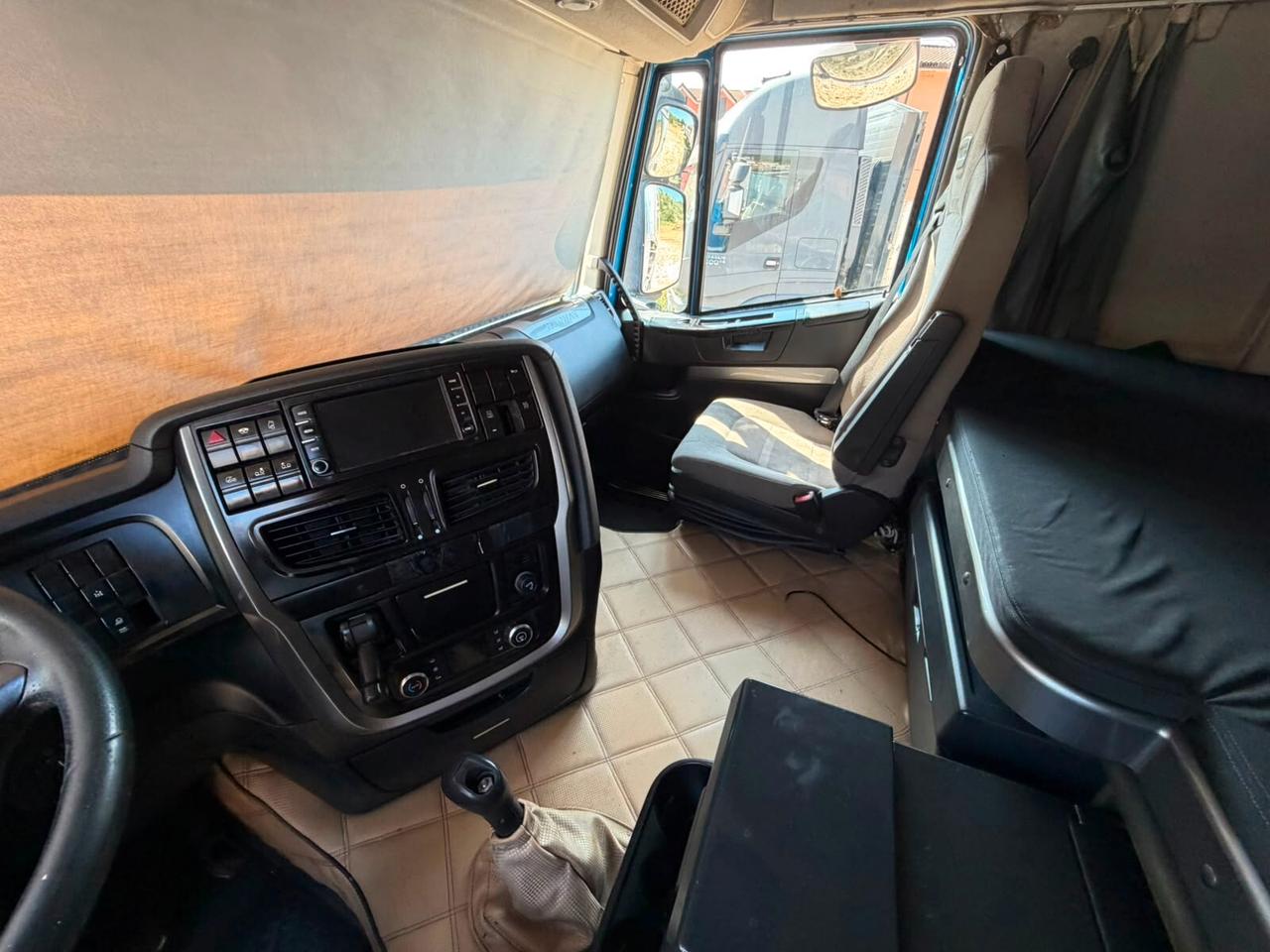 IVECO HI WAY 500 RIBALTABILE