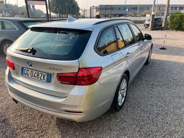 BMW 320 d Touring Business Advantage automatica