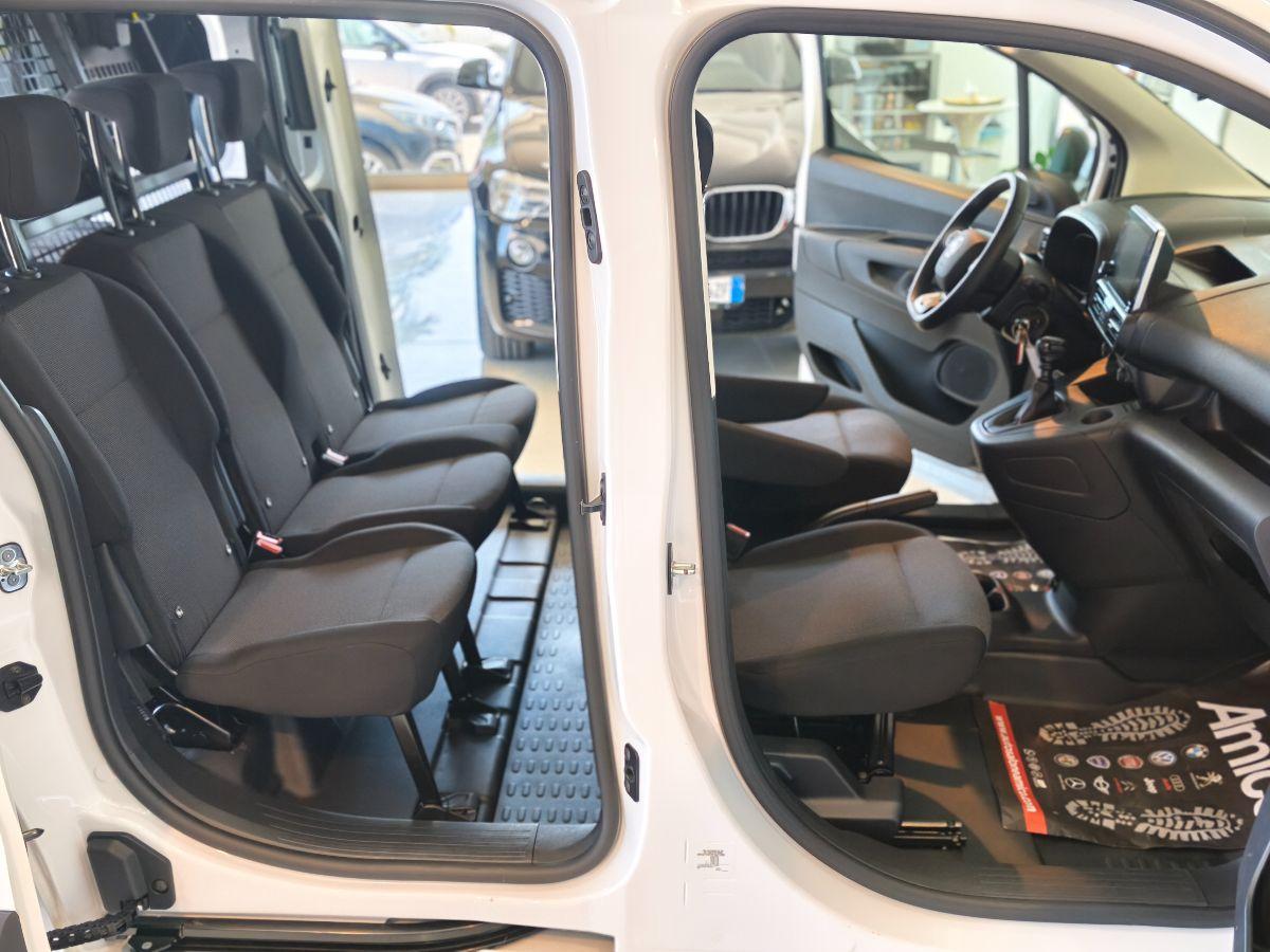 FIAT Doblò 5 Posti Paratia scorrevole Passo lungo 2023