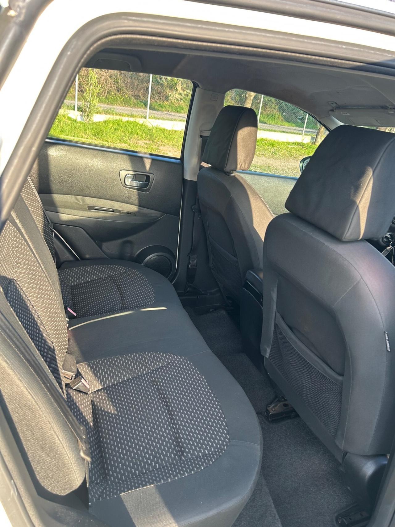 Nissan Qashqai 2.0 dCi DPF 4WD Tekna