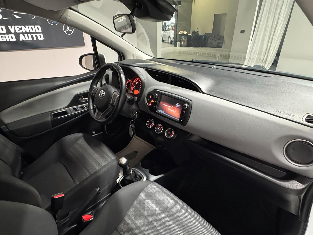 Toyota Yaris 1.0 5 porte Lounge