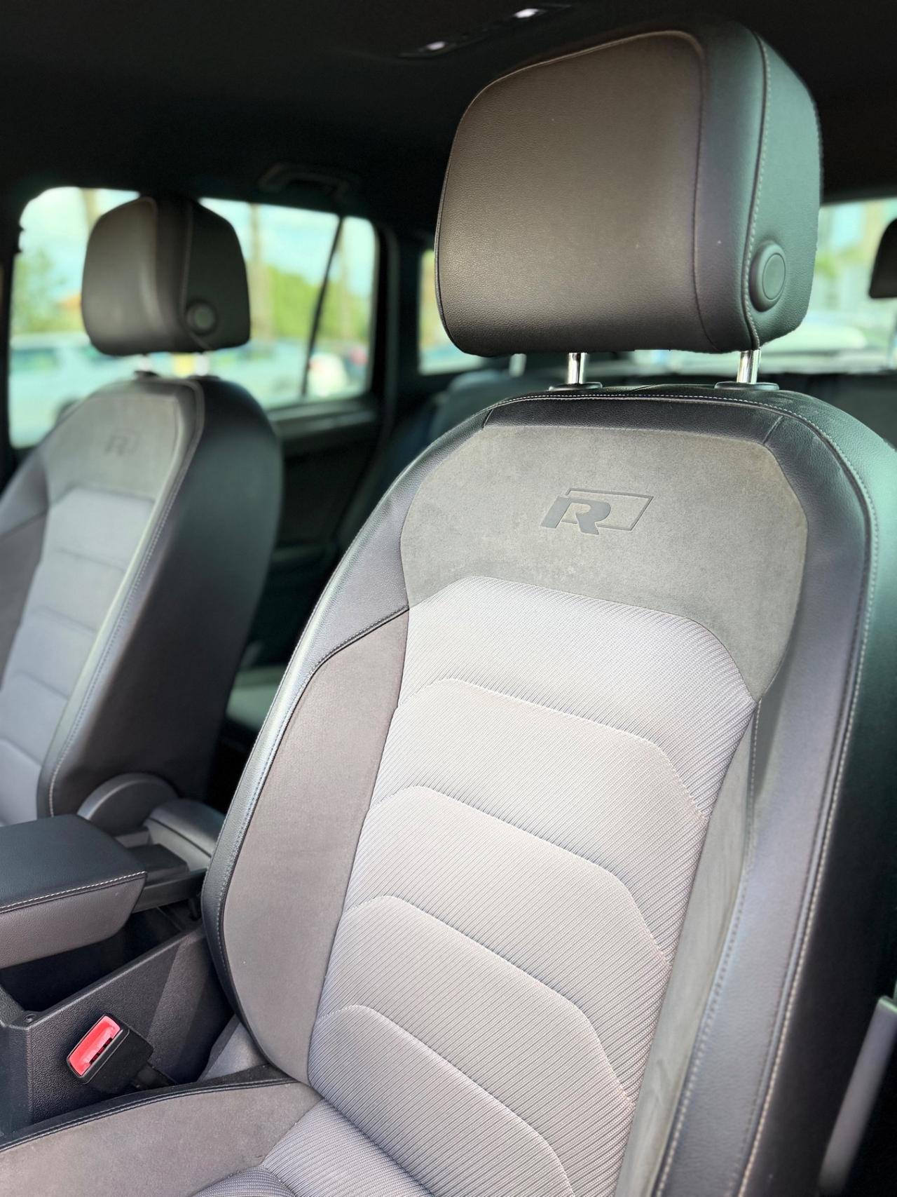 Volkswagen Tiguan 2.0 TDI SCR DSG 4MOTION R-Line – 110 kW