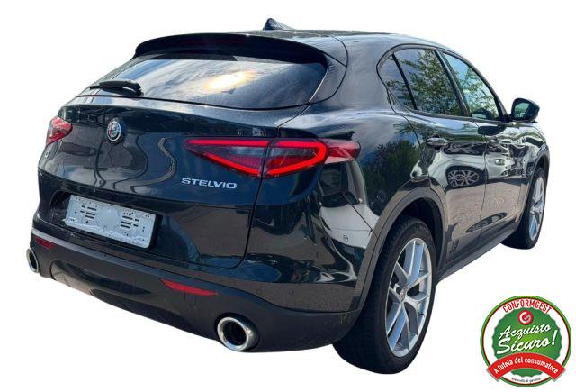 ALFA ROMEO Stelvio 2.0 Turbo 200 CV AT8 Q4 Super