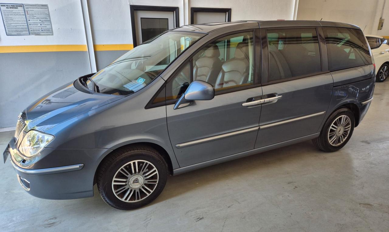Lancia Phedra Full optional 8 POSTI Unico Proprietario 2009