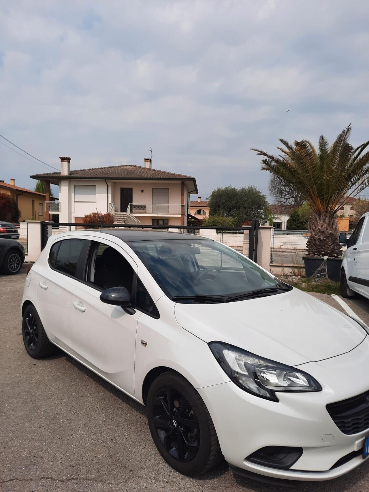 Opel Corsa 1.2 5 porte Innovation OK NEOPATENTATI
