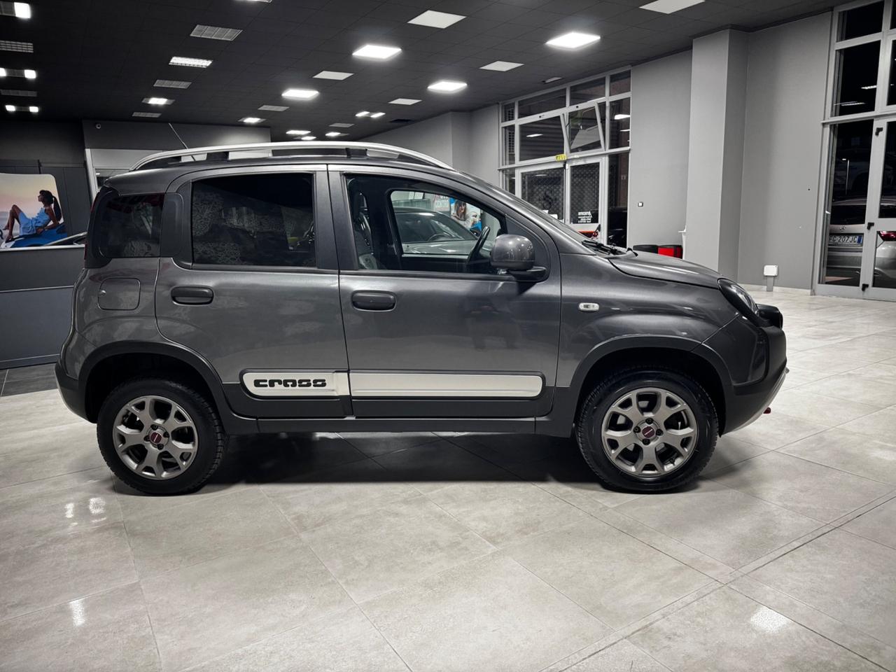 FIAT PANDA CROSS 4x4 900 T AIR