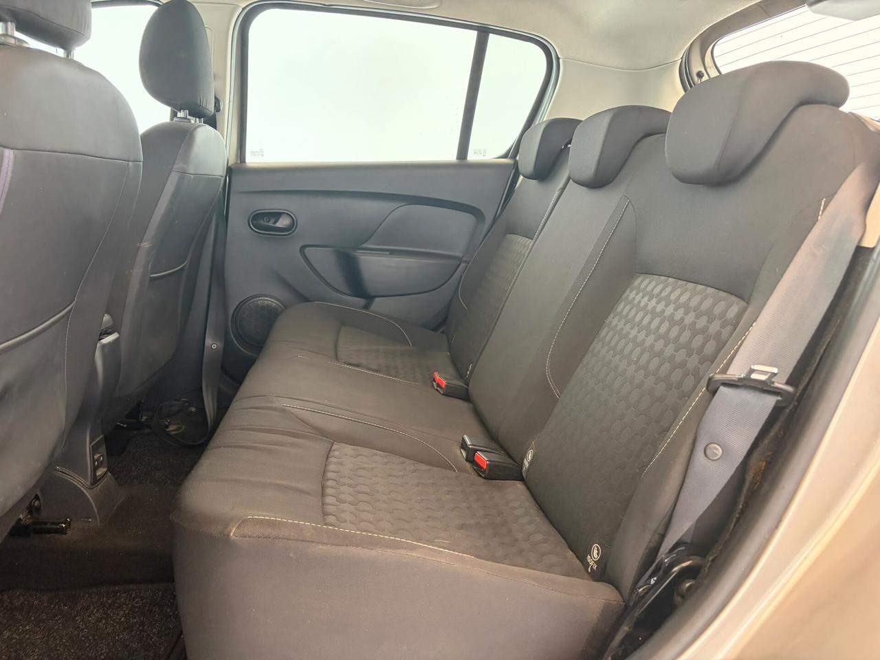 Dacia Sandero 1.2 Laureate 75cv *NEOPATENTATI*
