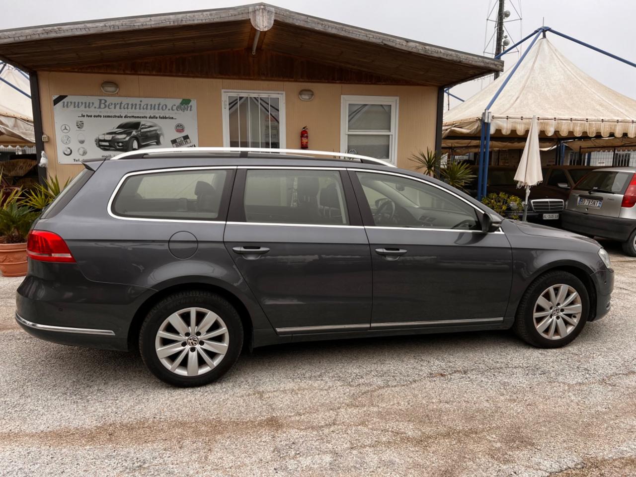 Volkswagen Passat Var. 1.6 TDI Comfortline BM.Tech. FULL OPTIONAL TETTO NAVI LED