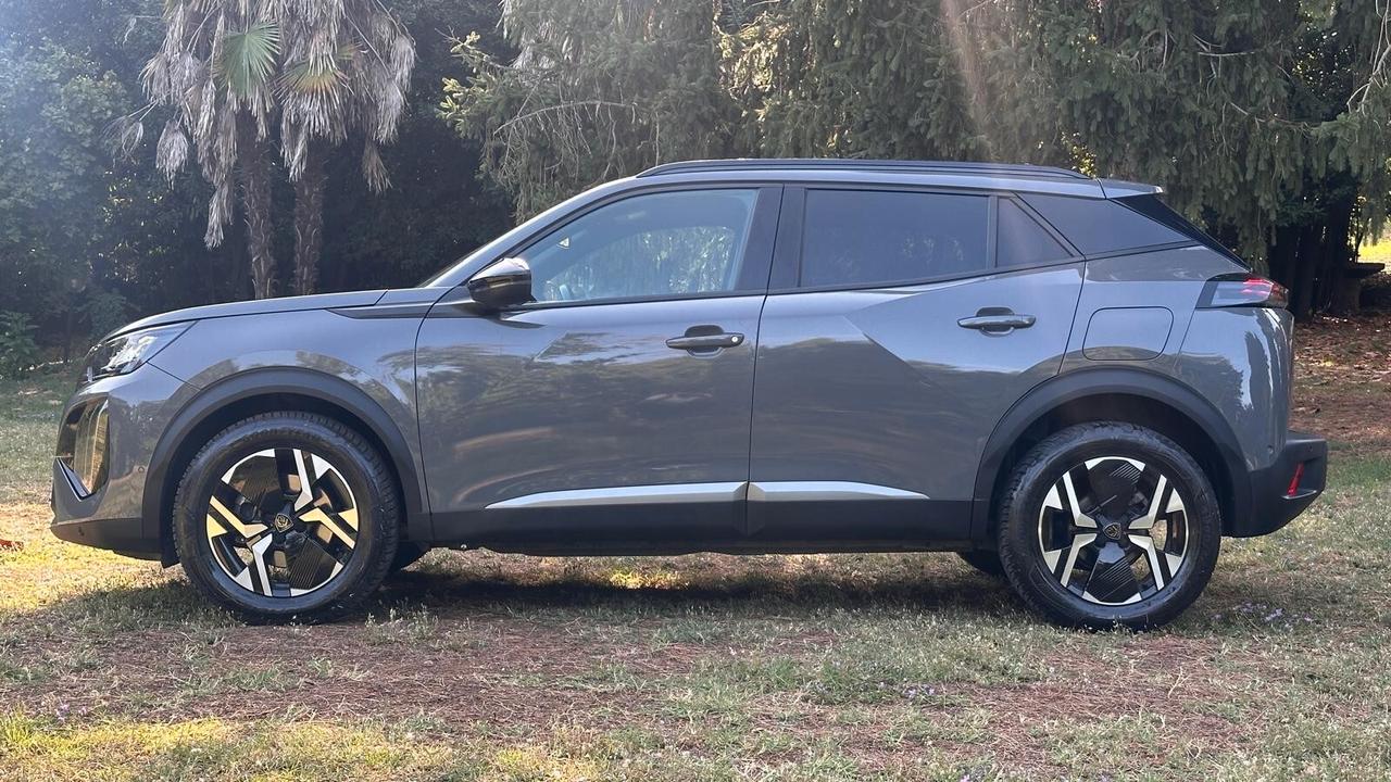Peugeot 2008 BlueHDi 130 S&S EAT8 Allure 2023 COME NUOVA leggi testo