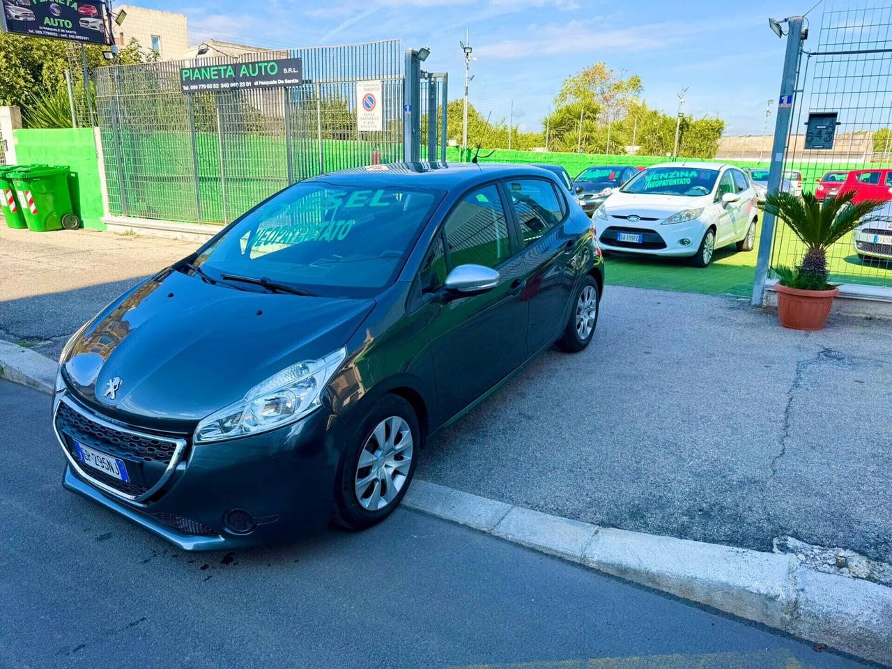 Peugeot 208 1.4 HDi 68 CV 5 porte Allure