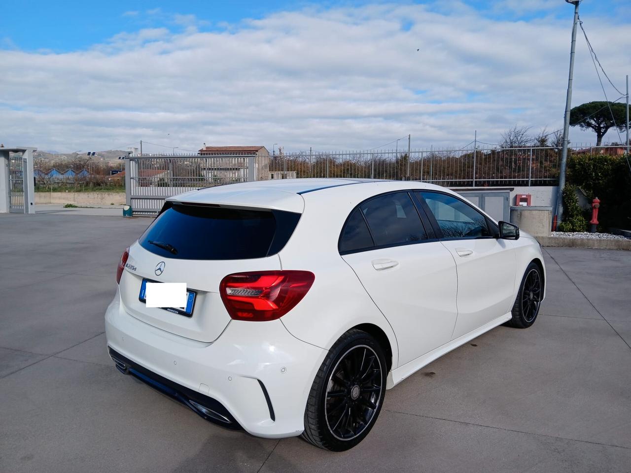 Mercedes A220d 177cv Premium AMG anno 2016