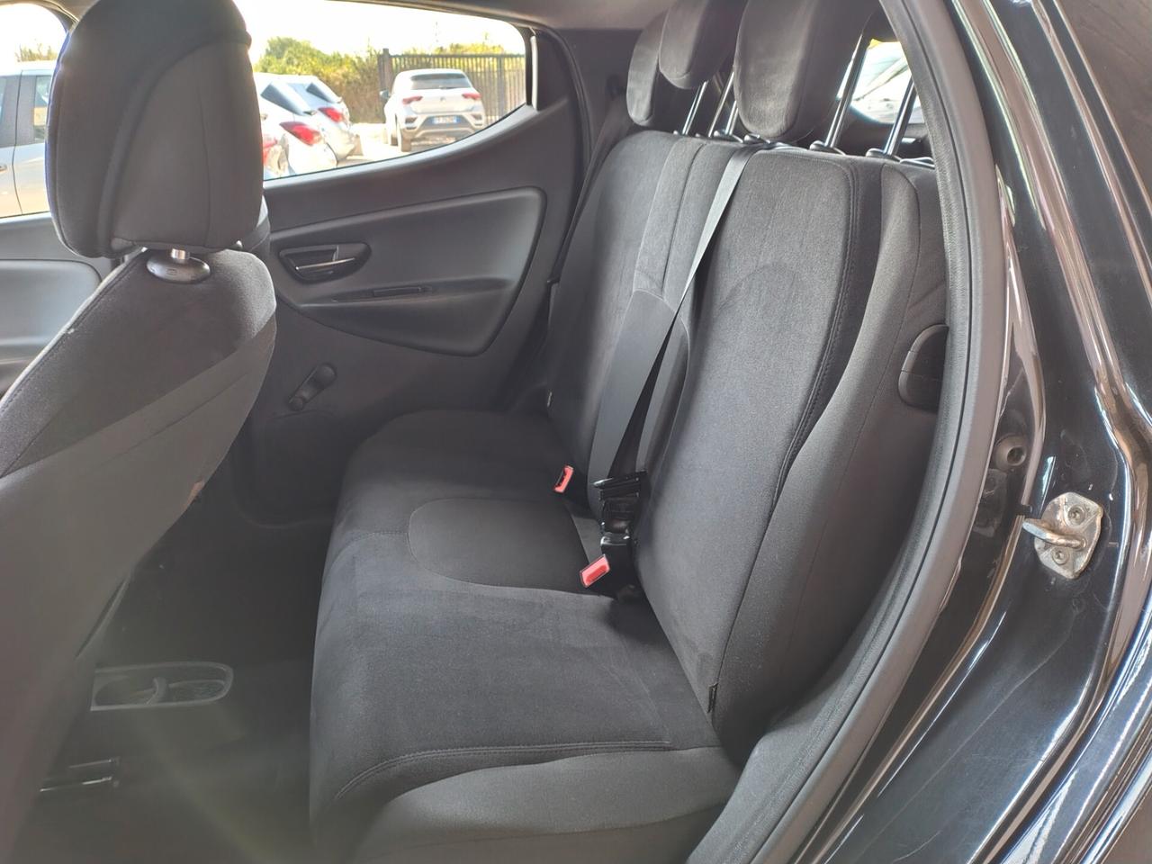 Lancia Ypsilon 1.2 69 CV 5 porte GPL Ecochic Gold