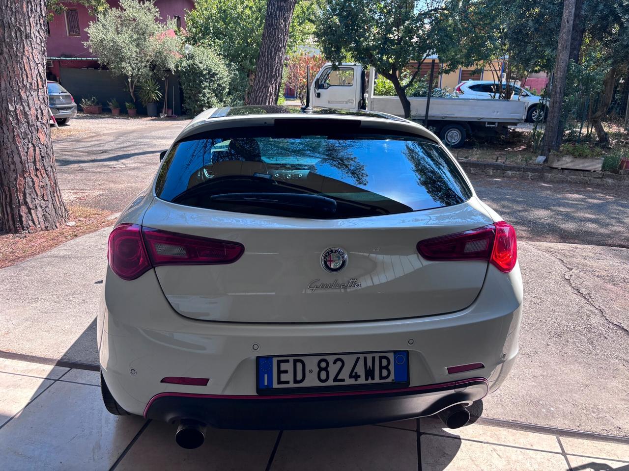 Alfa Romeo Giulietta 1750 TBi Quadrifoglio Verde