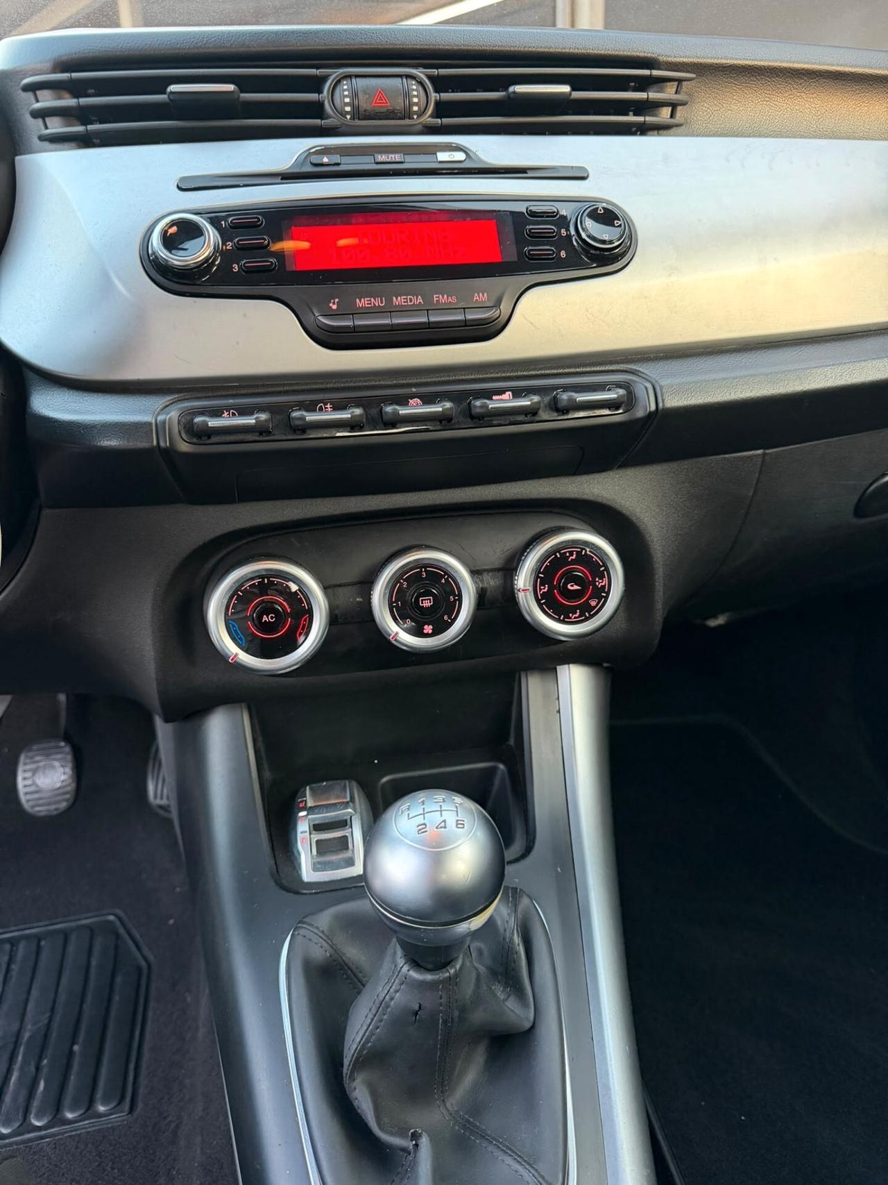 Alfa Romeo Giulietta 2.0 JTDm-2 140 CV Exclusive