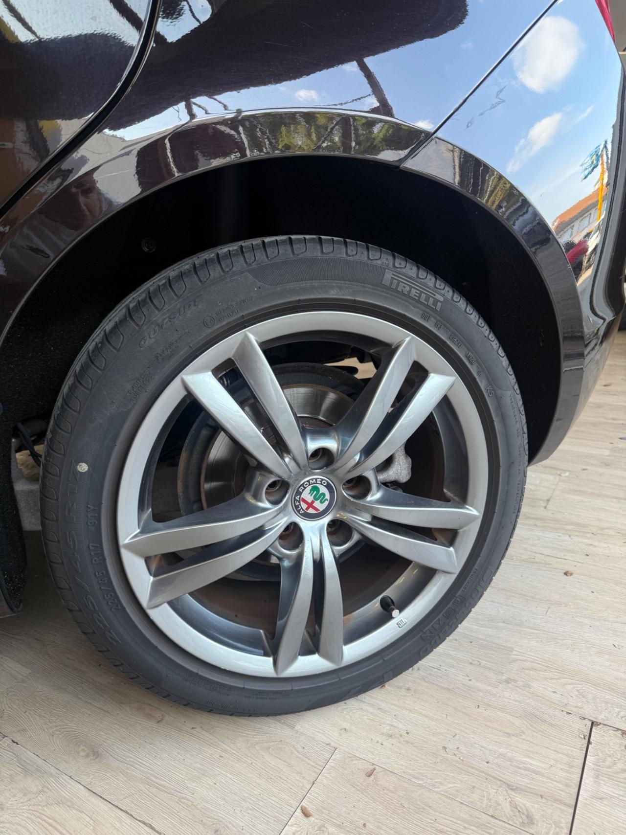 Alfa Romeo Giulietta 1.4 Turbo 120 CV GPL Super
