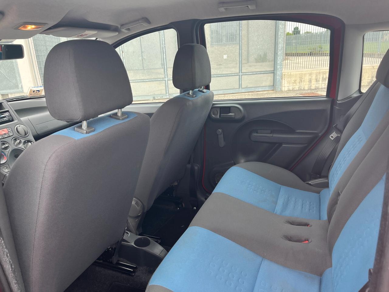 Fiat Panda 1.2 Emotion EURO 5UNICO PROPRIETARIO KM CERTIFICATI ADATTA AI NEOPATENTATI