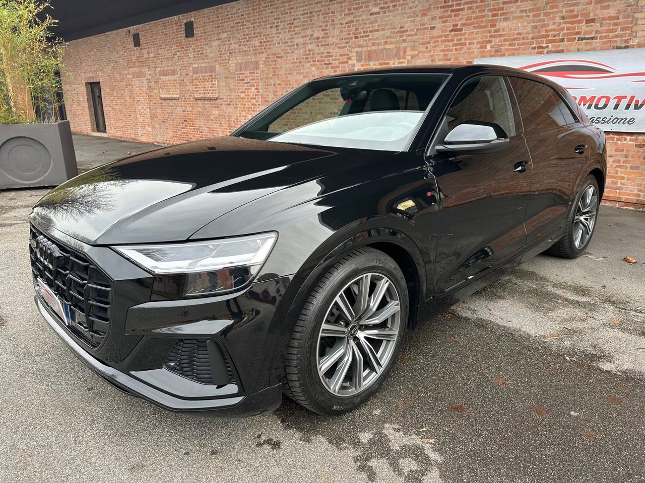 Audi Q8 50 TDI 286 CV quattro tiptronic Sport