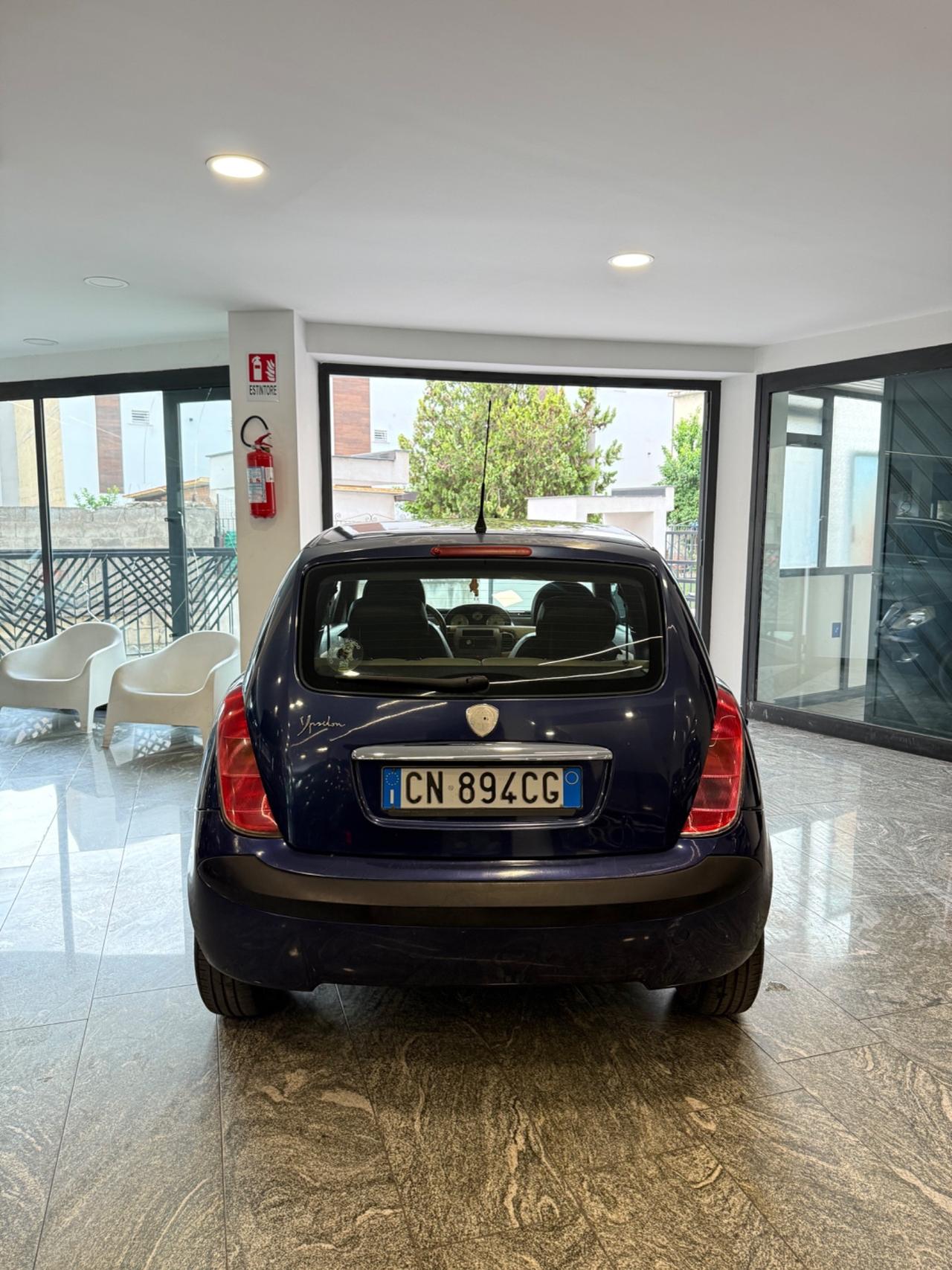 Lancia Ypsilon 1.2 16V Argento GPL