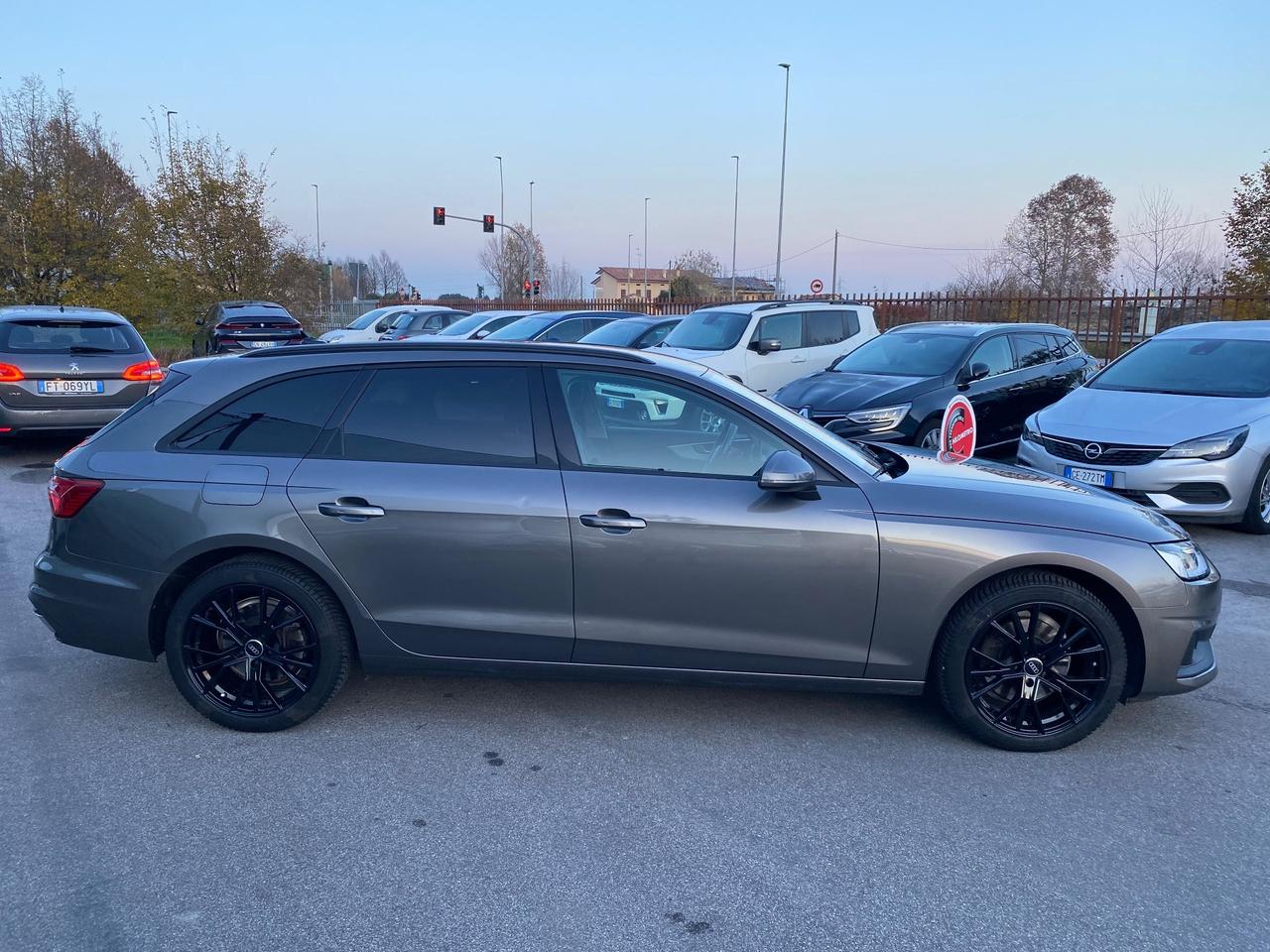 Audi A4 Avant 35 TDI/163 CV S tronic Business Advanced