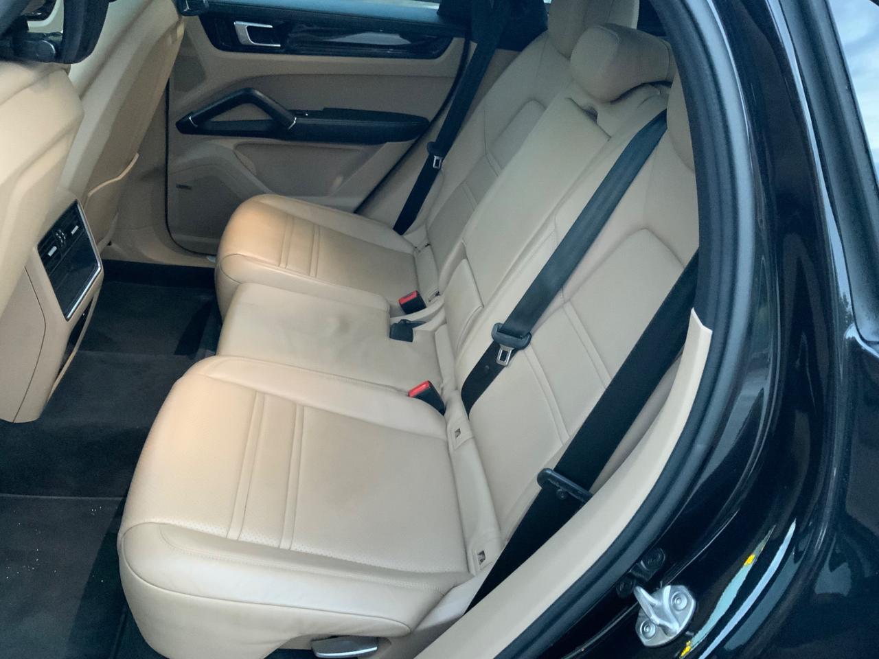 Porsche Cayenne Coupé 3.0 V6 E-Hybrid BOSE.SOSPENSIONI.SED VENT.SCARICHI SPORT.