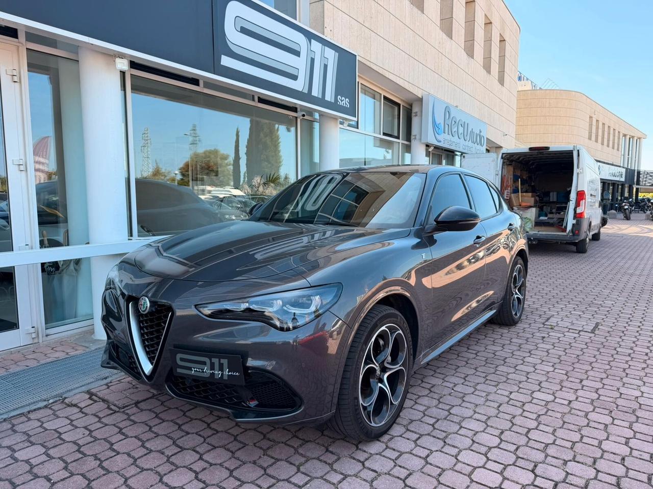 Alfa Romeo Stelvio 2.2 Turbodiesel 210 CV AT8 Q4 Ti ESTREMA