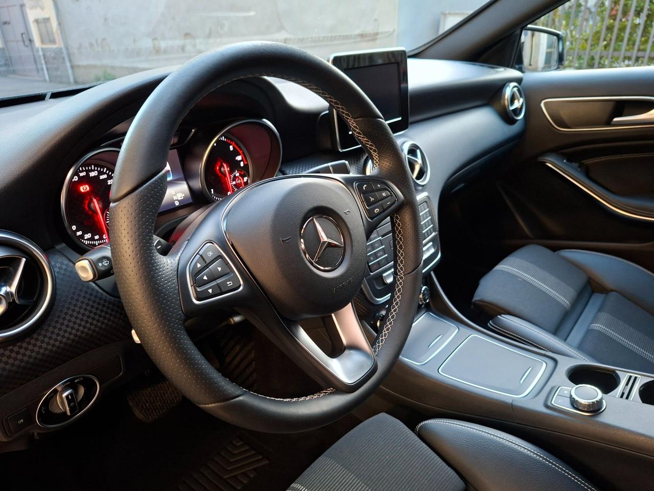 Mercedes-benz A 180 d Automatic Sport Restyling