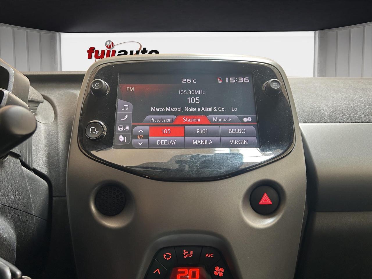 Toyota Aygo 5p 1.0 x-play m-mt 72cv